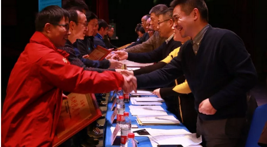 歲末迎春丨滬、浙、閩三地的年會是怎樣的？小f告訴你